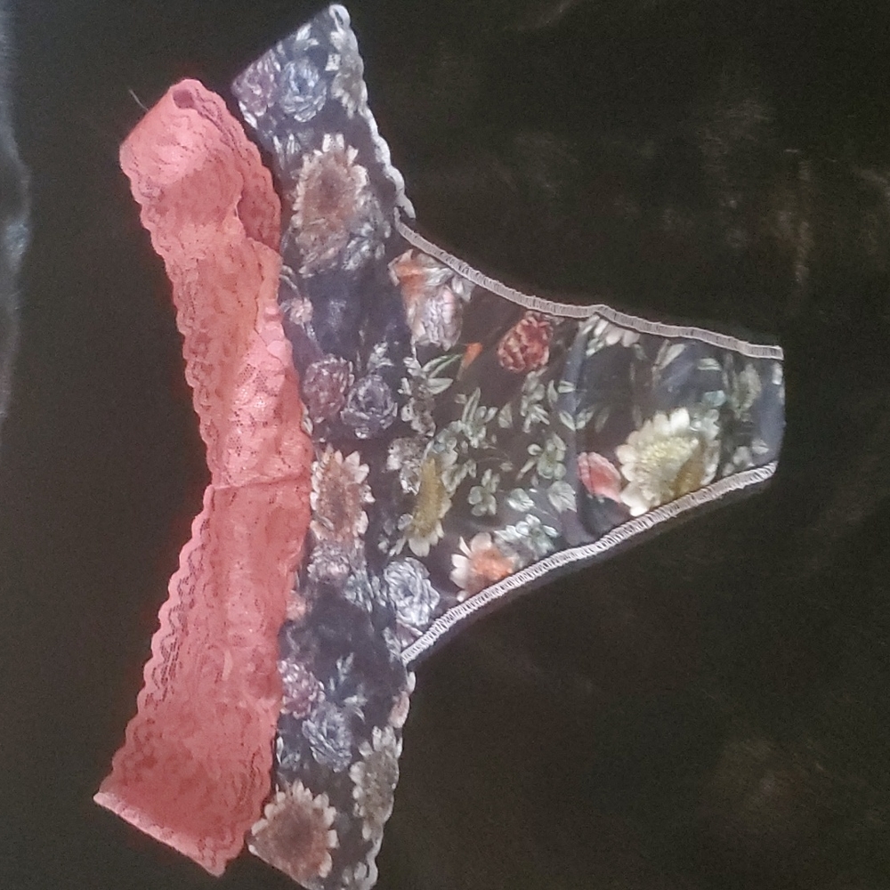 Hankypanky  thong ,New  ,Color:Black/ Brown, ;Solid/Floral